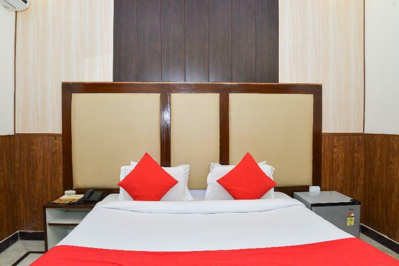 Fabhotel Jindal Palace Near Igi Airport New Delhi Buitenkant foto